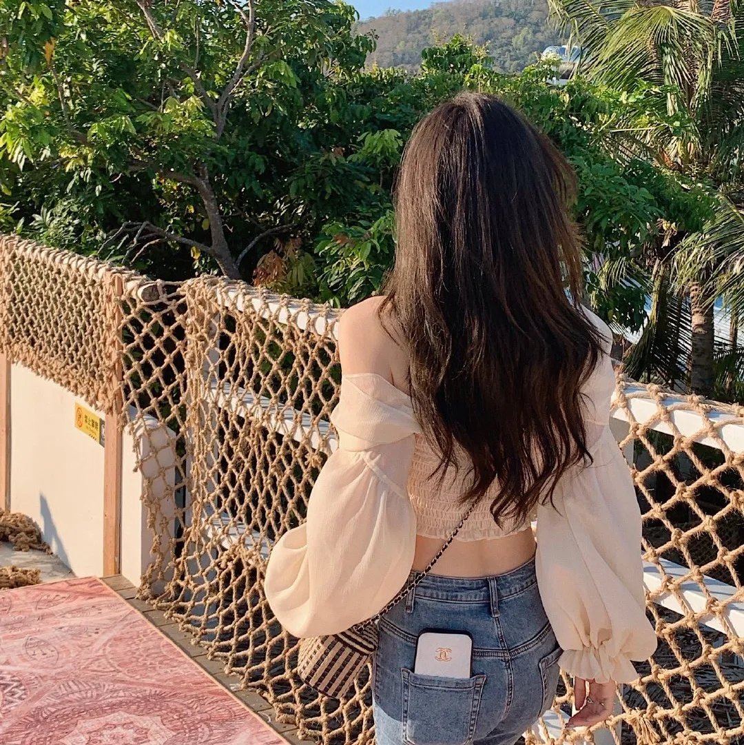 飞女黛丝海报