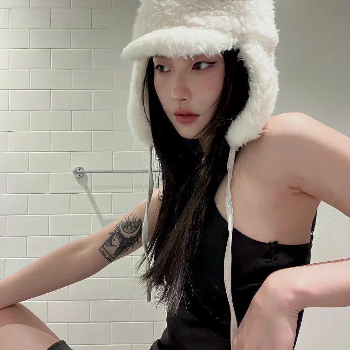 女人世上海报